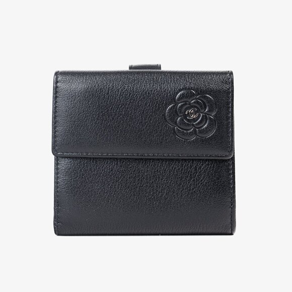 Chanel Camellia Black Leather Compact Wallet - Picture 1 of 12